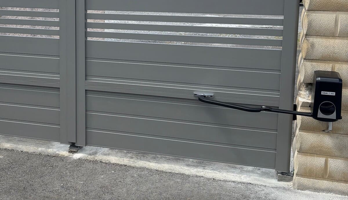 Motorisation portails battant Faac 392
